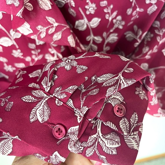 Banana Republic Maroon Floral Dress | Size 6 | Long Sleeve Button Up & Belted - Picture 4 of 8